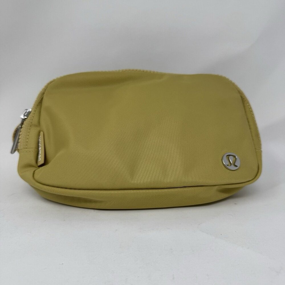 NWT Lululemon Everywhere Belt Bag Crossbody Yellow Golden Sand Rare Color GDSA